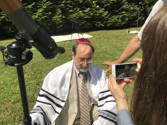 Eclipse Wedding Rabbi